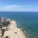 Apartamento con Vista al Mar en Bocagrande Cartagena