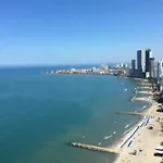 Apartamento con Vista al Mar en Bocagrande Cartagena